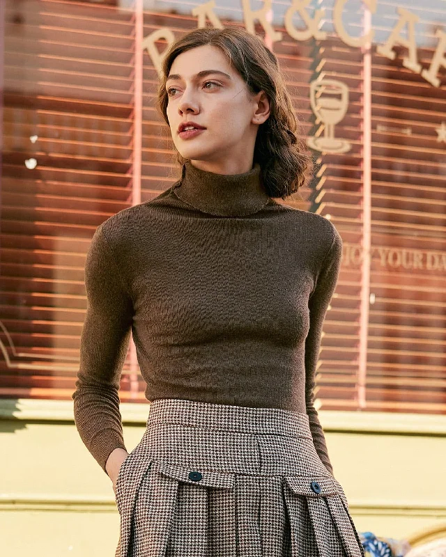 The Solid Turtleneck Ribbed Sweater | Brown