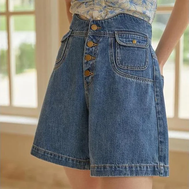 Retro High-Waist Denim Shorts